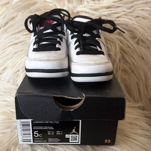 Jordan Kids' Retro 2 White Black Sneakers
